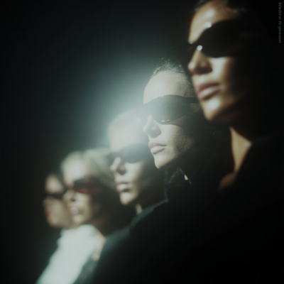 episode The Kardashians (2:3) - Kroppen der smadrer internettet artwork