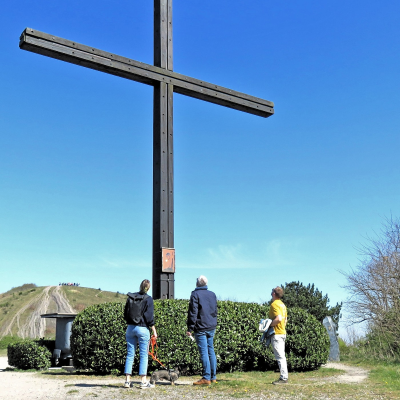 episode Oster-Wanderung auf dem Kreuzweg der Halde Haniel artwork