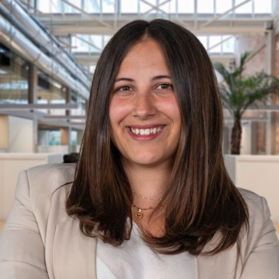 episode Entrevista con Tamara Jiménez (SiteMinder): “La tecnología bien aplicada no deshumaniza la experiencia hotelera; la potencia” artwork