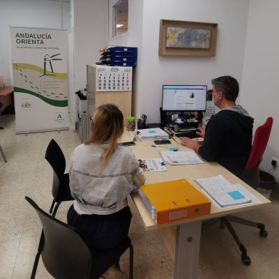 episode `Andalucía Orienta´ de Rincón de la Victoria supera el millar de atenciones a personas desempleadas artwork