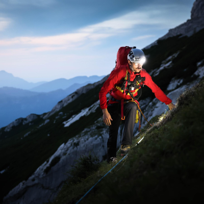 episode Tirol: Wandern auf dem Osttiroler Adlerweg, neue BR-Doku "In höchster Not" zur Bergrettung, Tourismus im Pitztal mit dem Eiter-Clan artwork