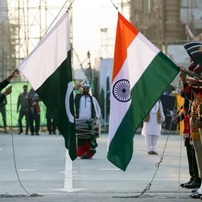 episode From Israel to Kashmir: Occupations Learn From Each Other as Border War Looms w/ Shaniyat Turari artwork