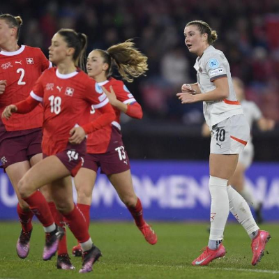 episode Le football féminin en Suisse artwork