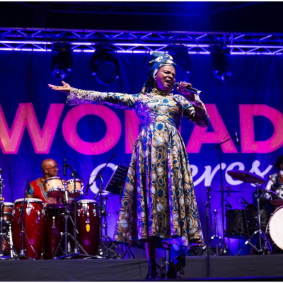episode Especiales - Resumen Womad Cáceres 2025 - 30/05/25 artwork