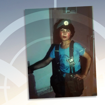 episode Hjemmefra: Altmuligmannen – Louis Assi forteller artwork