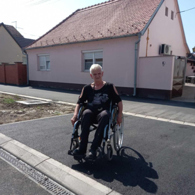 episode “Kako sam se penjala kolicima, mali točkići su se popeli, a veliki nisu i ja sam završila na leđima na cesti” (Nevenovci, 25.06.2025.) artwork