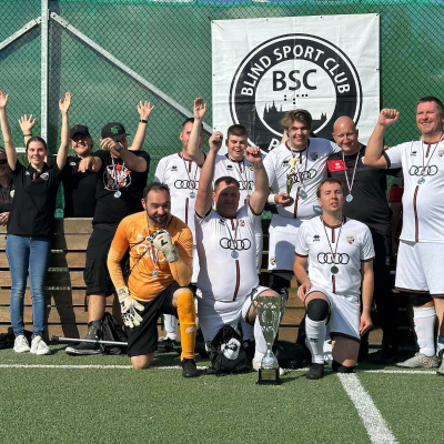 episode Folge 10: Internationales Blindenfußballturnier in Prag artwork