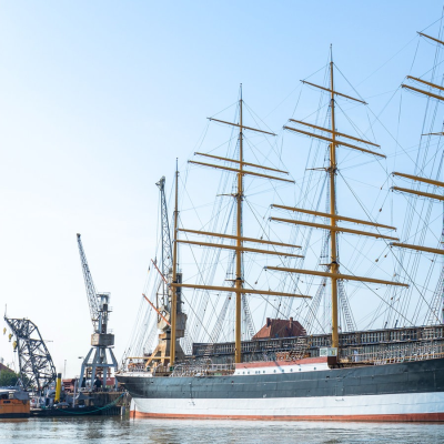 episode Hafenreport: Peking, HHLA und Hapag-Lloyd artwork