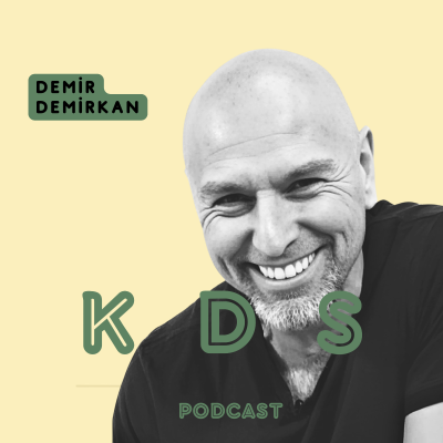 episode Demir Demirkan ile Zamanda Saklı Hikayeler ve Yaratıcı Dönüşüm artwork