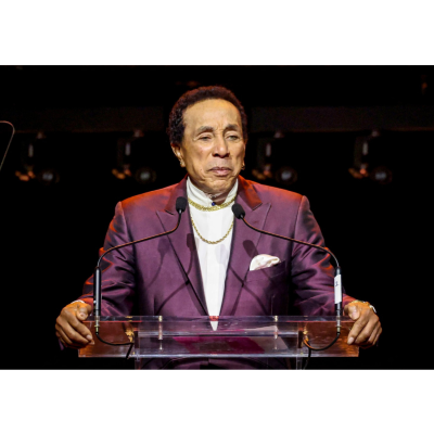 episode Smokey Robinson #BreakingNews artwork