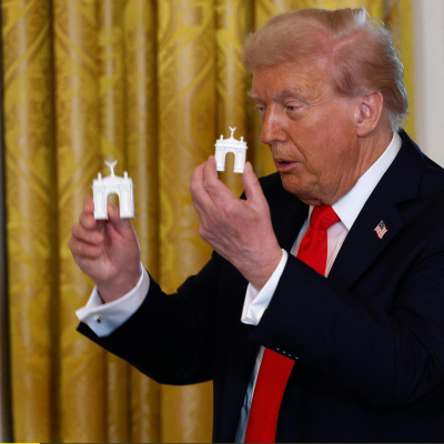 episode Extreme Makeover: White House Edition artwork