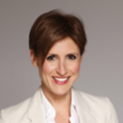 episode Emma Alberici: from hard partying clubhead to hard hitting journalist artwork