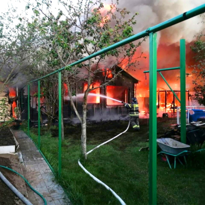 episode Putin and Zelensky meeting 'possible' & Ukraine strikes industrial plants across Russia artwork