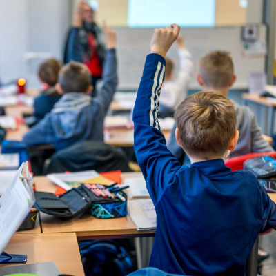 episode Software-Panne: 1400 Lehrerstellen in Baden-Württemberg versehentlich unbesetzt artwork