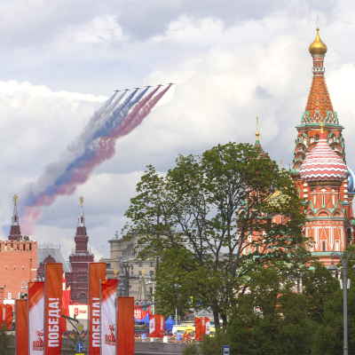 episode Putin’s war machine ‘burns’ as Russia strips frontlines to shield Moscow & Biden accuses Trump of ‘appeasement’ artwork