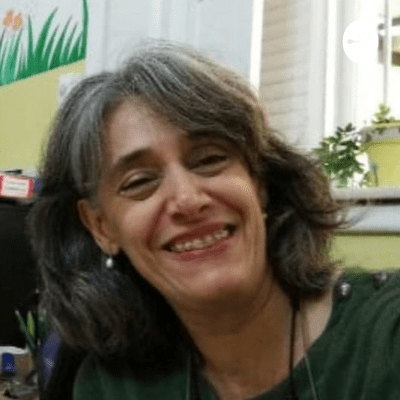 MARCIA BAZHUNI POMBO - Professora E Psicóloga