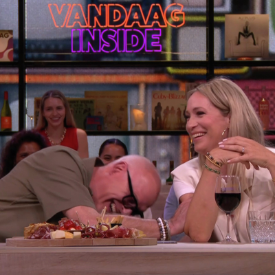 episode Podcast Vandaag Inside met Hélène Hendriks en Anouk, vrijdag 9 mei 2025 artwork