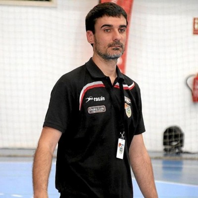 episode Entrevista con Miguel Etxeberria, entrenador del Gurpea Beti-Onak, en A LA MADERA artwork