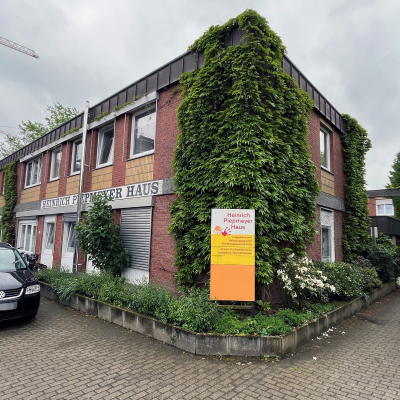 episode 700.000 Euro aus Kita-Kasse weg: Ex-Vereinsvorsitzender angeklagt artwork