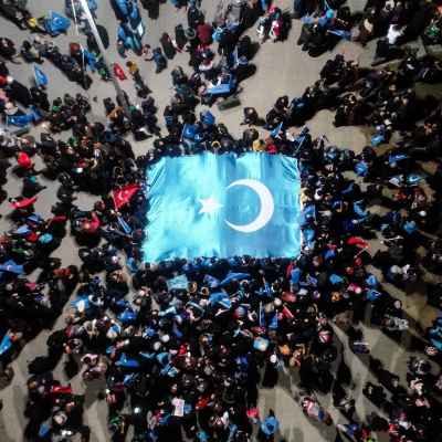 episode Flucht aus China - Wie sich junge Uiguren in Istanbul eine Zukunft aufbauen artwork