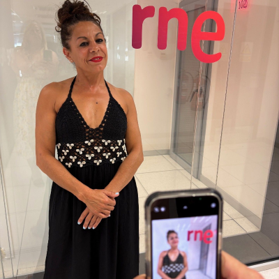 episode Las Tardes de RNE - Cristina Medina y Oncolomeeting artwork