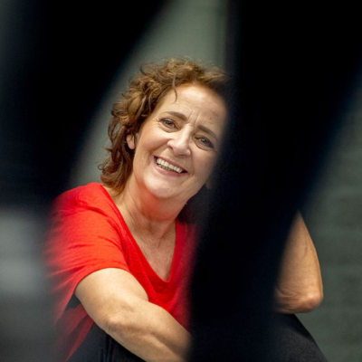 episode 2 | Stella van Wanrooij: ‘’Ik begrijp soms niet dat mensen al 45 jaar in mijn les staan!” artwork