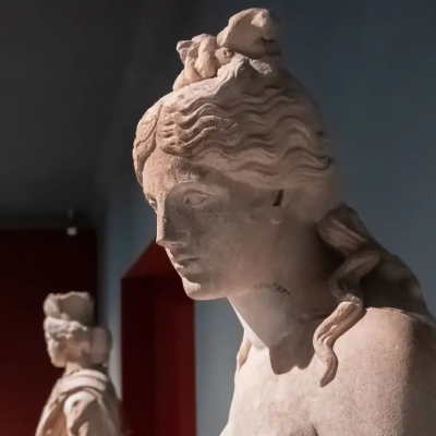 episode Afrodita: de Oriente a símbolo de belleza universal artwork