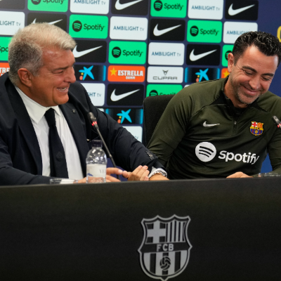 episode La opinión de Manu Carreño | "Xavi sigue en el Barça sin que de la sensación de que creen en él" artwork