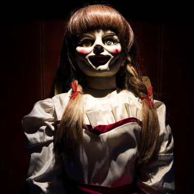 episode Episodio 1135: 😈 Muñeca SATÁNICA En Tour | ¿Pueden Los DEMONIOS Poseer Objetos? | ANNABELLE | Padre Gabriel Amorth artwork