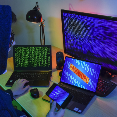 episode Hacker-Kampf gegen IT-Sicherheitslücken und Strafverfolgung artwork