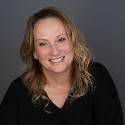 episode Zümrüt Gülbay-Peischard - "Vor dem Erfolg steht die Arbeit" artwork