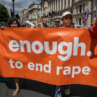 episode Missbrauchsskandal erschüttert Großbritannien artwork