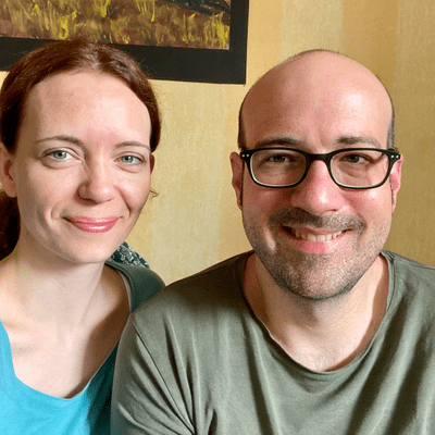 episode Folge 1: Ein doppeltes Hallo und viel Gejammer artwork