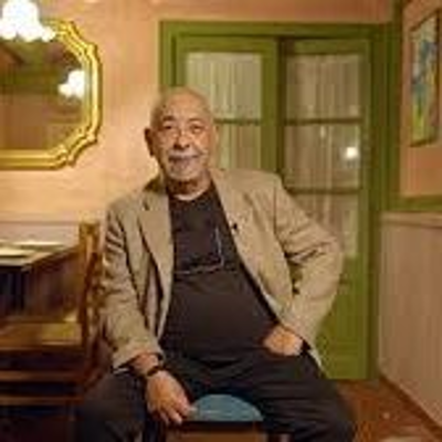 episode Hora América en Radio 5 - 'Ir a La Habana', un libro autobiográfico del cubano Leonardo Padura - 26/08/25 artwork
