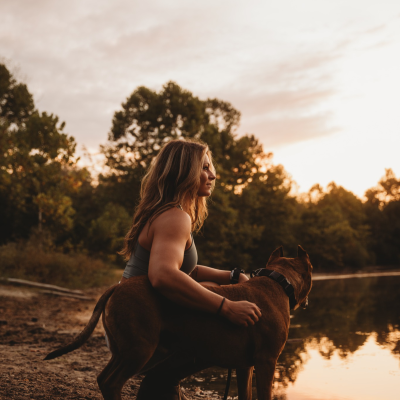 episode Episode 333 | Unscripted with Kelsey Lensman. A walking miracle after a tragic accident. artwork