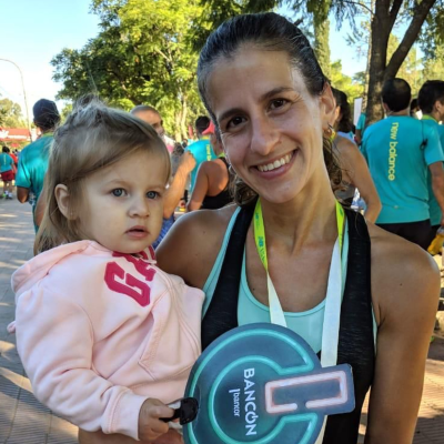 episode El Ciclo Menstrual y su Impacto en el Deporte Femenino con la Dr Julieta Alfonso. artwork