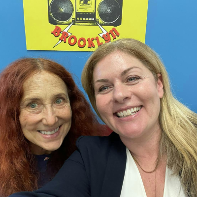 episode DLG2525 Lana Siebel is real about the hard work behind her career as a successful headlining, touring comedian. artwork