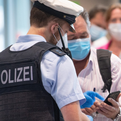 episode Die Polizeireporter: Koks, Käse und Korallen - Kontrollen am Hamburger Flughafen artwork