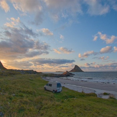 episode Viajar con la casa a cuestas: El auge del turismo en camper y autocaravana artwork