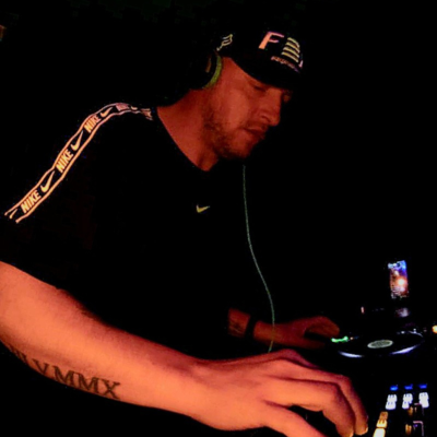 episode DJ ENTERTANE / TOXIC SICKNESS GUEST MIX / JULY / 2025 artwork