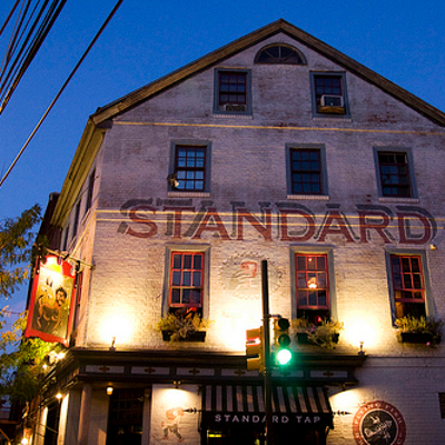 episode Episode 004 (Pt 1) - How The Struggle To Open Standard Tap & Johnny Brenda's Changed Philadelphia artwork
