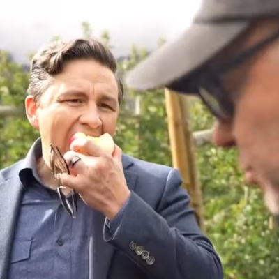episode How Does Pierre Like These Apples? artwork