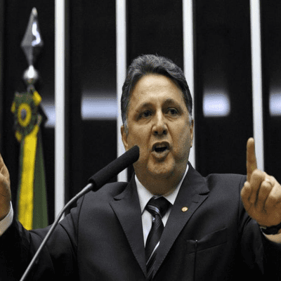 episode ┴UDIO: MPRJ denuncia policial militar por torturar Garotinho artwork