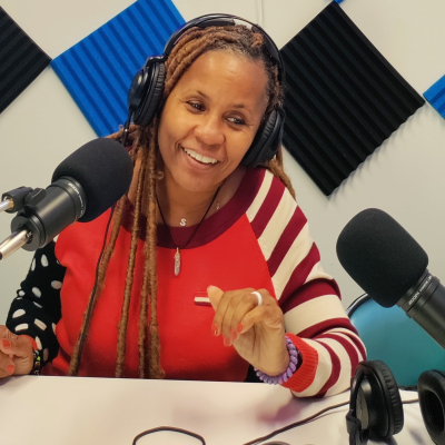 Forsidebilde av showet Let's Talk about It With Sunnie Morrison