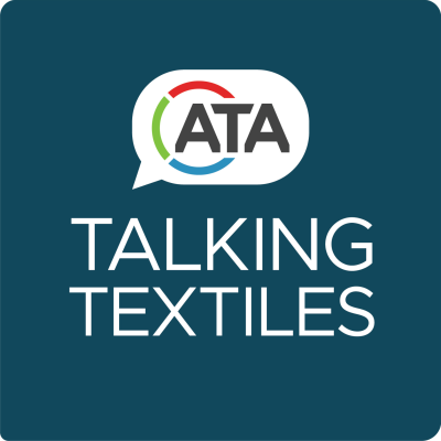 Kansikuva näyttelystä Talking Textiles