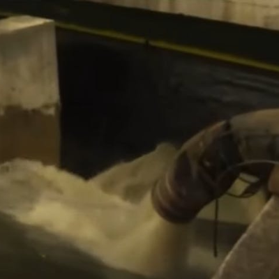 episode Poluição do rio Tietê cai, mas qualidade da água ainda preocupa artwork