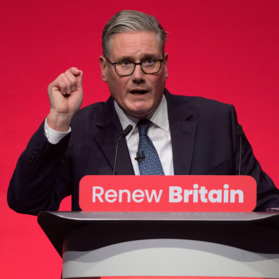 episode Starmer takes aim at Farage artwork