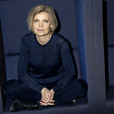 episode ‘Hvor vi spiser' med madanmelder Lærke Kløvedal: "Der er rigtig mange følelser i mad" artwork