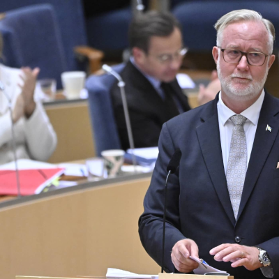 episode Thunberg back in Sweden, SVT cyber attacks continue, bag ban lifted, Liberal leader gets farewell gifts artwork