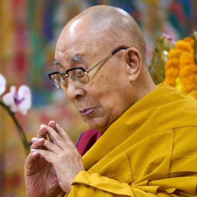 episode Der Dalai Lama wird 90 - Wie steht es um seine Nachfolge? artwork